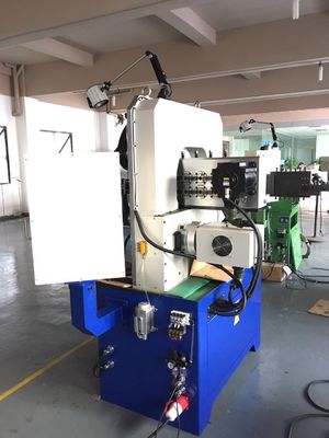Mesin Pembentuk Kawat CNC Tiga Sumbu 0,8 - 4,0mm Dengan Sistem Penggerak Cam 60RPM