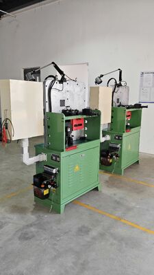 Mesin Pegas CNC Otomatis Multi Fungsi Sistem Servo Tiga Sumbu Cepat