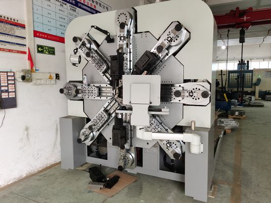 Mesin Pegas CNC Serbaguna Mobil Camless Terkomputerisasi Output Cepat